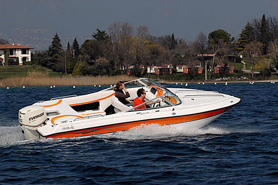out-board-runabout