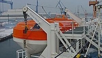 gravity davit