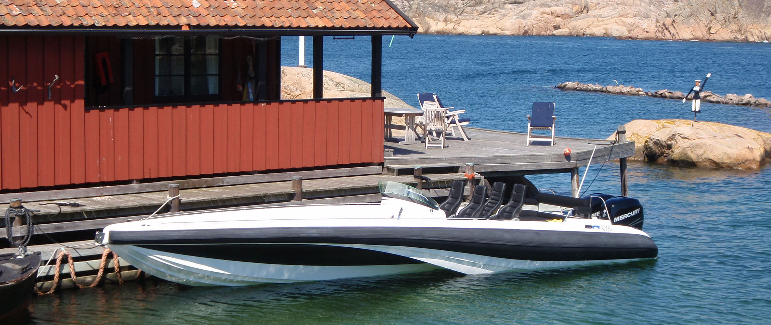 Inflatable boat / twin engine / offshore / semi-rigid BLADERUNNER RIB 