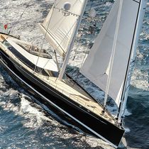 Sailboat boom / furling / carbon