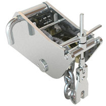 Yacht chain stopper