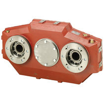 Ship drive unit / oil pump