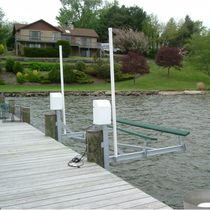 boat lift Mini Mag 2800 Magnum Boat Lifts