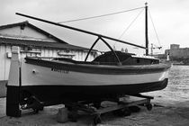 classic boat : in-board cabin-cruiser (wooden) Pointu - Barquette Marseillaise roof&eacute;e CHANTIER NAVAL BORG - Marseille