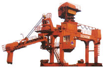 continuous ship unloader (mechanical, bucket type)  Nanjing Port Machinery