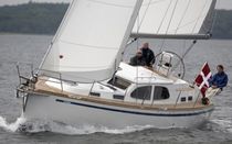 cruising sailboat (deck saloon, teak deck) 380 DS Nordship