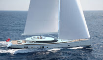 cruising sailboat : luxury sailing-super-yacht de croisi&egrave;re (center cockpit) OYSTER 125 RMK Yachts
