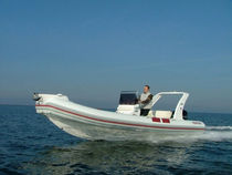 dive-boat : rigid inflatable boat (outboard, center console) 680 SPORT Mariner