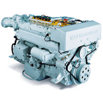 luxury yacht engine : in-board diesel engine 700 - 800 hp (common-rail, turbocharged) LIGHT DUTY R6 (730 -> 800 HP @ 2300 RPM) Man Nutzfahrzeuge AG