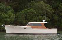 motor-boat : express-cruiser (downeast) SOUTHSTAR 37 Salthouse Boatbuilders