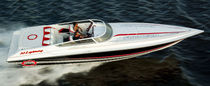 offshore power-boat : in-board runabout (with cabin) 33 LIGHTING Fountain Powerboats