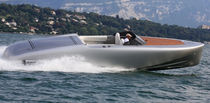 offshore power-boat : in-board runabout (with cabin) TRIDENT D&eacute;cision