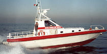 patrol-boat : express-cruiser  Bugari
