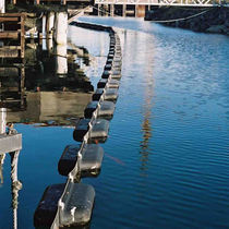 permanent floating oil boom for harbor PERMAGUARD  Versatech Products