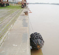 pier fender (Yokohama)  Cintra