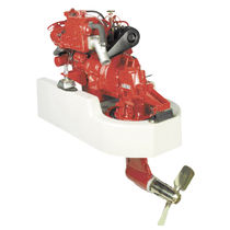 pleasure boat engine : in-board diesel engine 20 - 30 hp (saildrive, indirect injection, natural aspiration) BETA 30 SD (30 HP @ 3600 RPM) Beta Marine