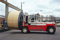 port and terminal Ro-Ro forklift truck 18 - 30 TONS SVETRUCK