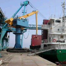 port crane: articulated mobile crane (crawler mounted) S254E CH SERAM