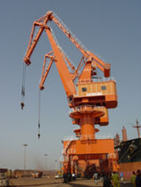 port crane: level luffing crane (rubber tired) 25-TONS  Nanjing Port Machinery