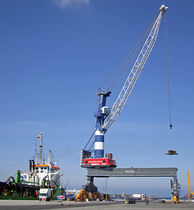 port crane: luffing jib crane (rail mounted) LPS Liebherr-International Deutschland