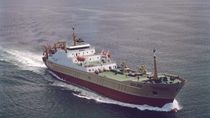 professional fishing-vessel : fishing-trawler (shipyard) WILLEM VAN DER ZWAN Construcciones Navales P. Freire