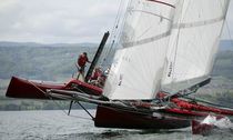 racing trimaran RED D&eacute;cision