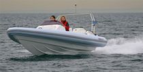 rescue boat : rigid inflatable boat (outboard, center console) REVENGER 25 Revenger