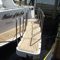 rotating boat gangway  Mar Quipt
