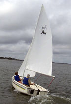 sailboat : day-sailer AMERICAN 18 American Sail
