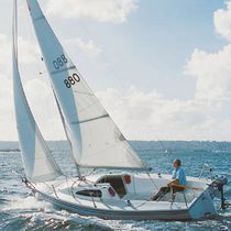 sailboat : day-sailer (with cabin) 22 CAPRI  Catalina Yachts