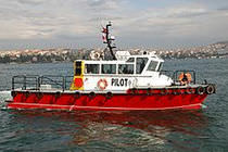 service boat : pilot-boat  Sanmar