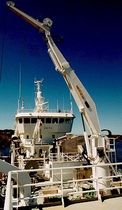 ship deck crane : knuckleboom crane  Karmoy
