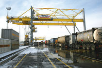 shipyard crane : gantry crane  K&uuml;nz