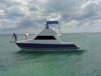 sport-fishing boat : flybridge express-cruiser  Industria Hidrodinamica SA de CV