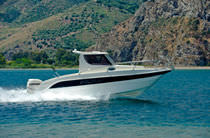 sport-fishing boat : outboard cabin-cruiser 725  TOP FISHING Cantiere Eolo