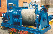 towing winch with spooling device (hydraulic drive, single drum)  Grumsen