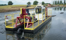workboat : cutter-suction dredger MUD CAT� 727 165HP LIQUID WASTE TECHNOLOGY