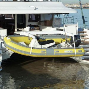 outboard inflatable boat / rigid / center console / with jockey console