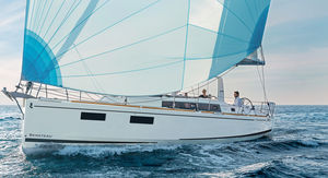 cruising sailboat / open transom / 3-cabin / twin steering wheels