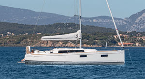 monohull / cruising / open transom / with 2 or 3 cabins