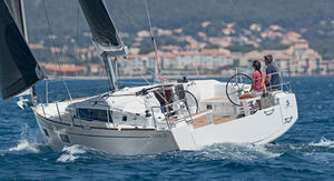 cruising sailboat / open transom / 3-cabin / twin steering wheels
