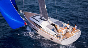monohull / cruising / open transom / 3-cabin