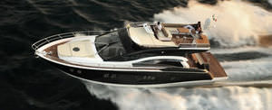 high-speed motor yacht / flybridge / IPS POD / planing hull
