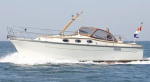inboard express cruiser / canal