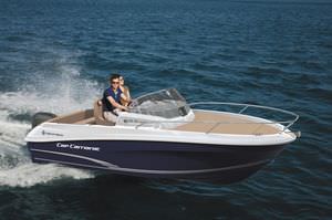 outboard walkaround / sundeck