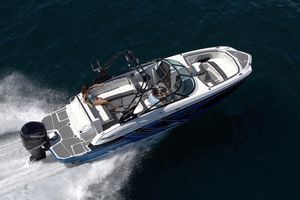 outboard deck boat