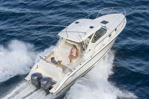 outboard express cruiser / twin-engine / hard-top / sport-fishing