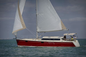 cruising sailing yacht / open transom