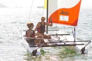 recreational sport catamaran / instructional / multiple / single-trapeze