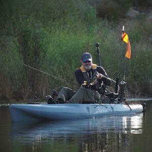 sit-on-top kayak / rigid / fishing / solo